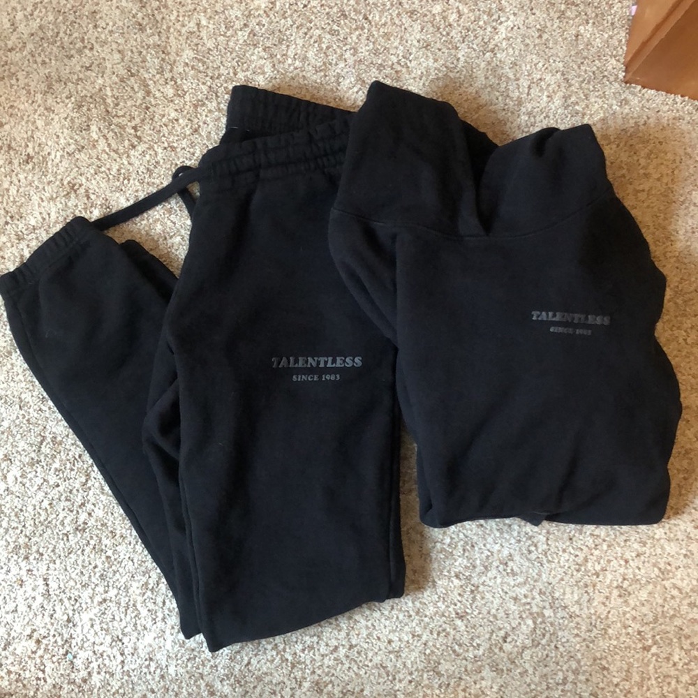Talentless Sweatsuit